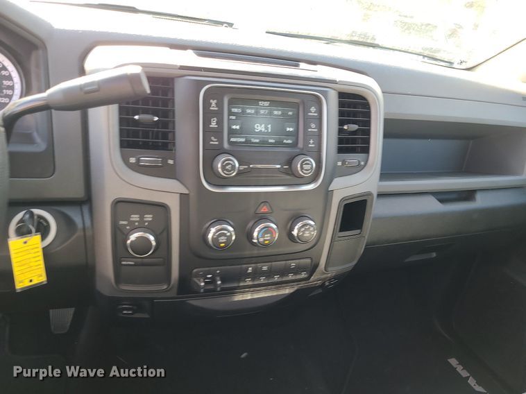 image for item DK4121 2015 Dodge Ram 2500  Crew Cab pickup truck