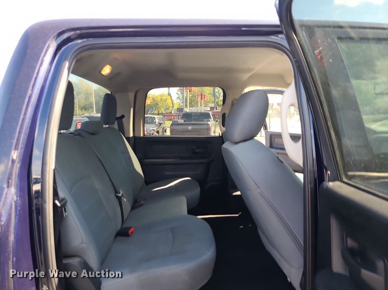 image for item DK4121 2015 Dodge Ram 2500  Crew Cab pickup truck