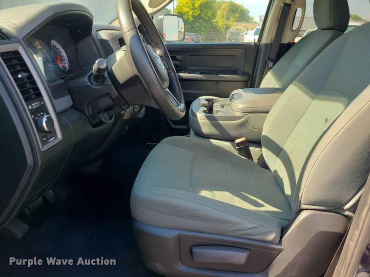 image for item DK4121 2015 Dodge Ram 2500  Crew Cab pickup truck