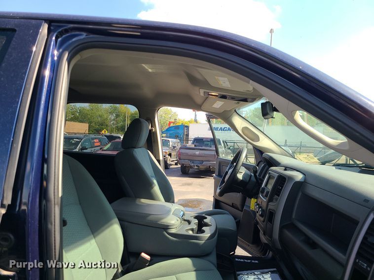 image for item DK4121 2015 Dodge Ram 2500  Crew Cab pickup truck