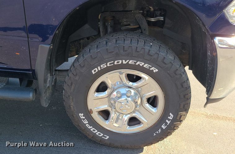 image for item DK4121 2015 Dodge Ram 2500  Crew Cab pickup truck