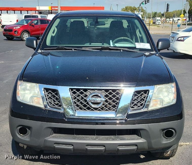 image for item DK4124 2012 Nissan Frontier  Crew Cab pickup truck