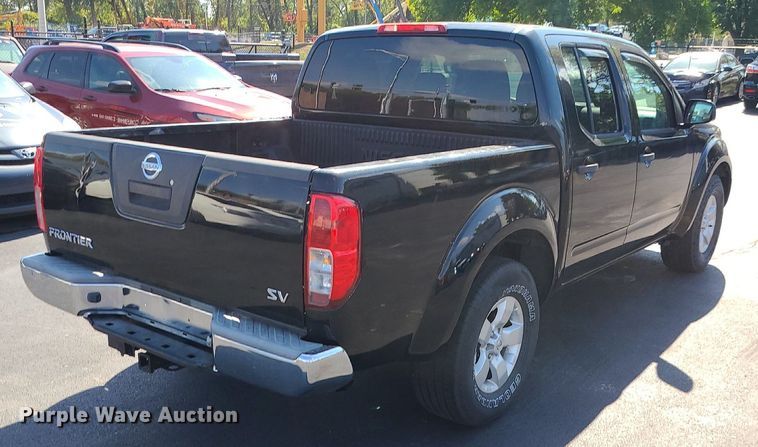 image for item DK4124 2012 Nissan Frontier  Crew Cab pickup truck