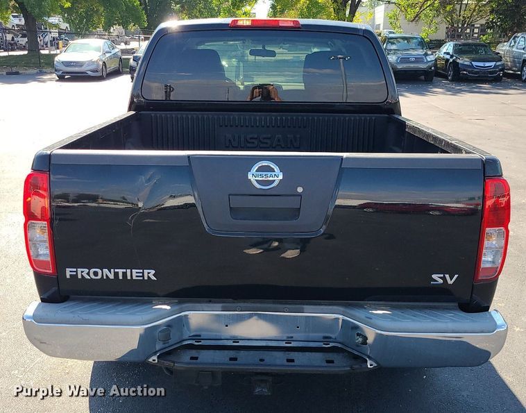 image for item DK4124 2012 Nissan Frontier  Crew Cab pickup truck