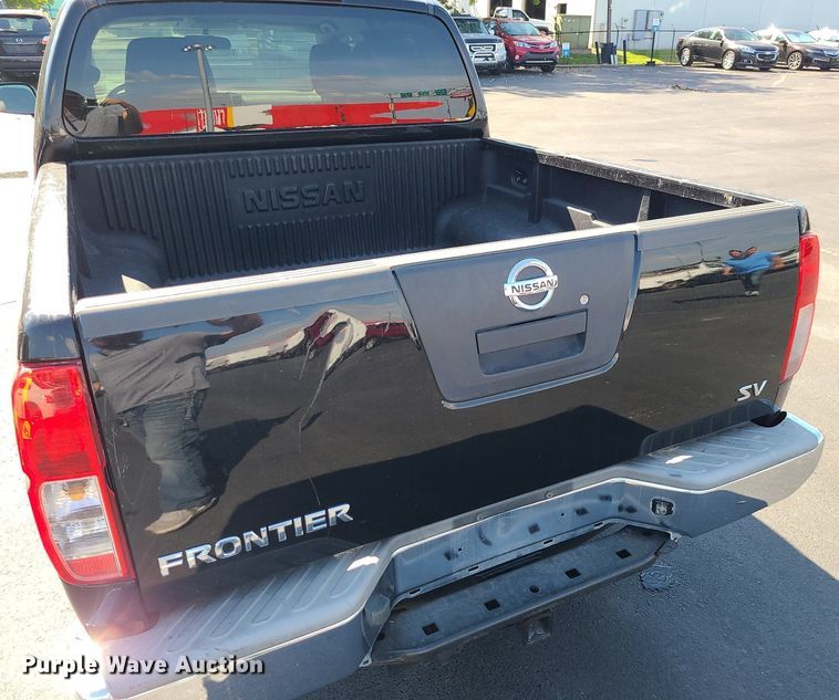 image for item DK4124 2012 Nissan Frontier  Crew Cab pickup truck