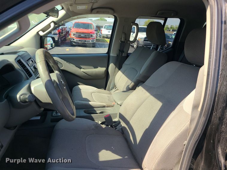 image for item DK4124 2012 Nissan Frontier  Crew Cab pickup truck