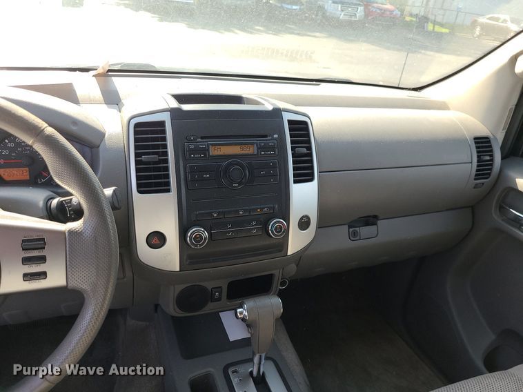 image for item DK4124 2012 Nissan Frontier  Crew Cab pickup truck