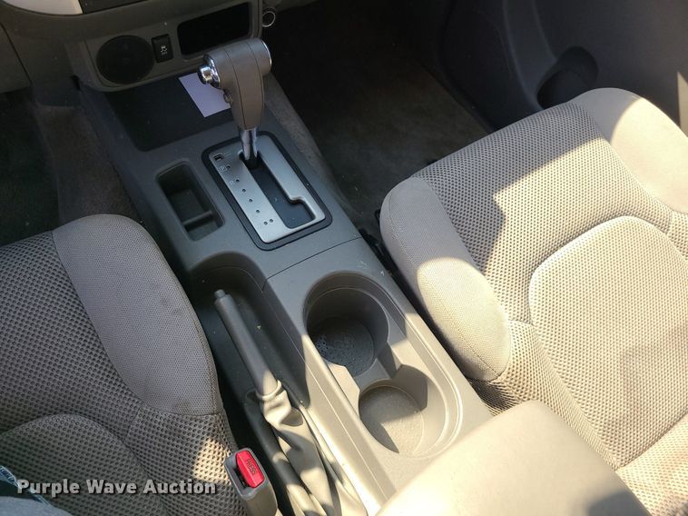 image for item DK4124 2012 Nissan Frontier  Crew Cab pickup truck