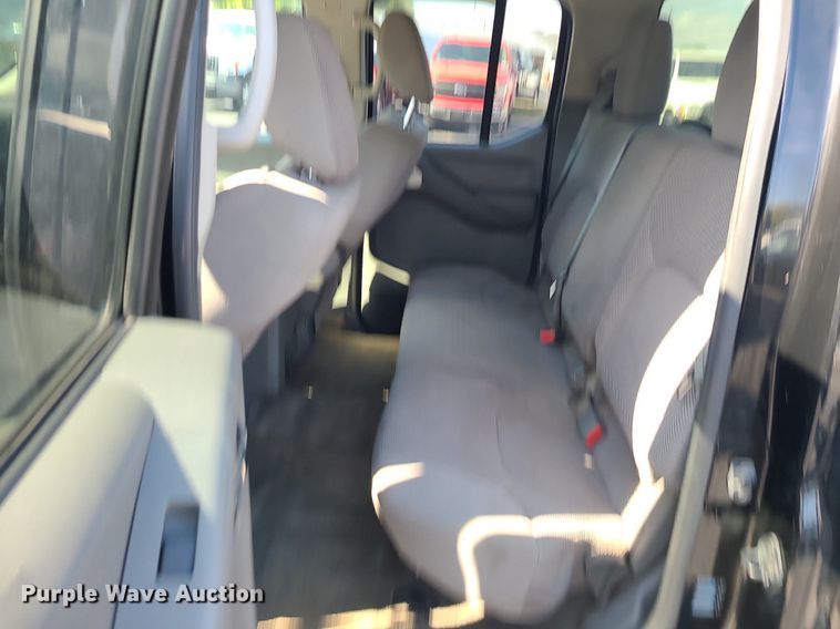 image for item DK4124 2012 Nissan Frontier  Crew Cab pickup truck