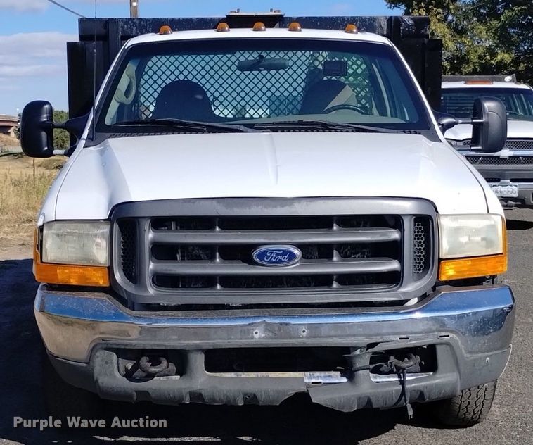 image for item DK8844 2000 Ford F350 Super Duty XL  flatbed pickup truck