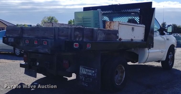 image for item DK8844 2000 Ford F350 Super Duty XL  flatbed pickup truck