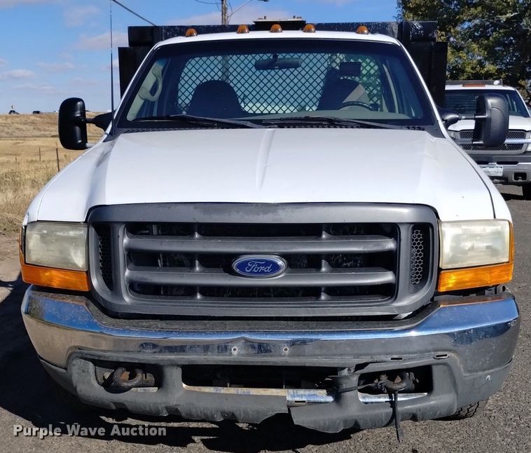 image for item DK8844 2000 Ford F350 Super Duty XL  flatbed pickup truck