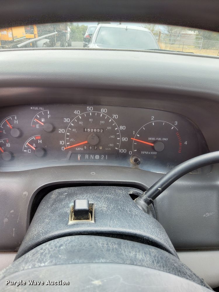 image for item DK8844 2000 Ford F350 Super Duty XL  flatbed pickup truck