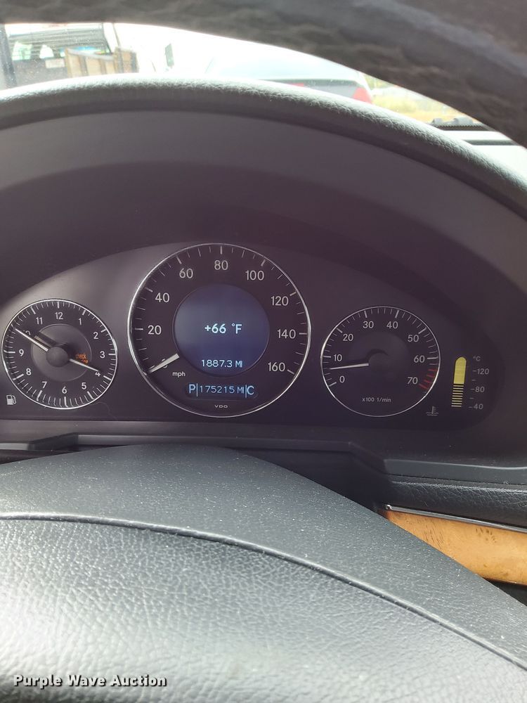 image for item DK8845 2006 Mercedes Benz E350