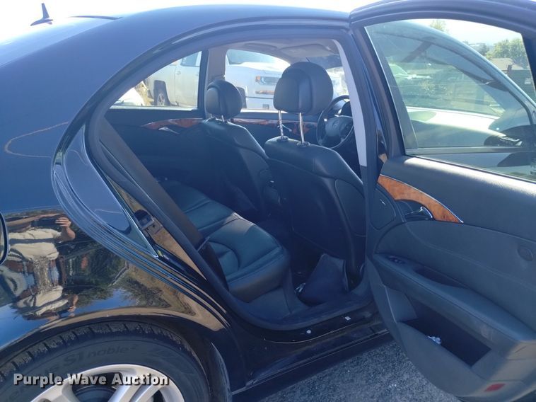 image for item DK8845 2006 Mercedes Benz E350