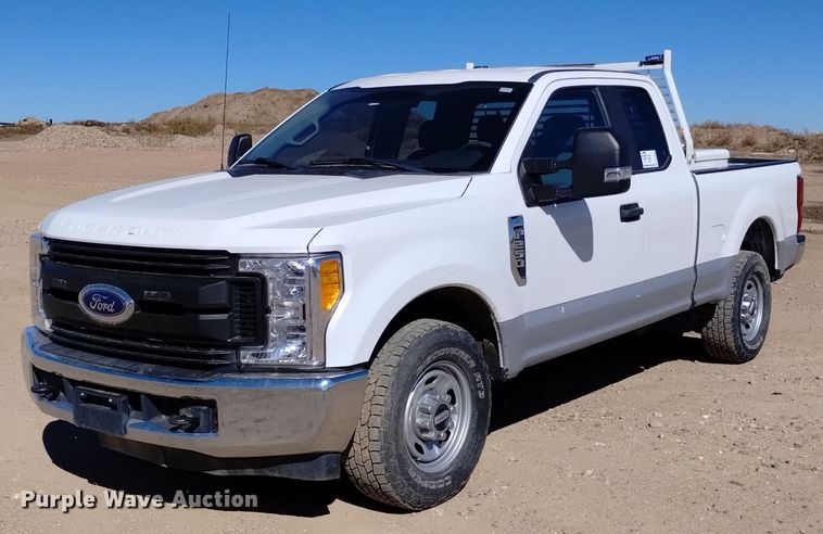 image for item DK8857 2017 Ford F250 Super Duty XL  SuperCab pickup truck