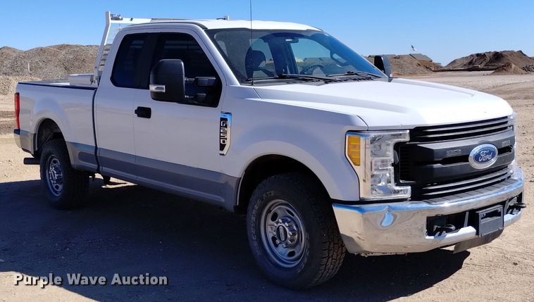 image for item DK8857 2017 Ford F250 Super Duty XL  SuperCab pickup truck