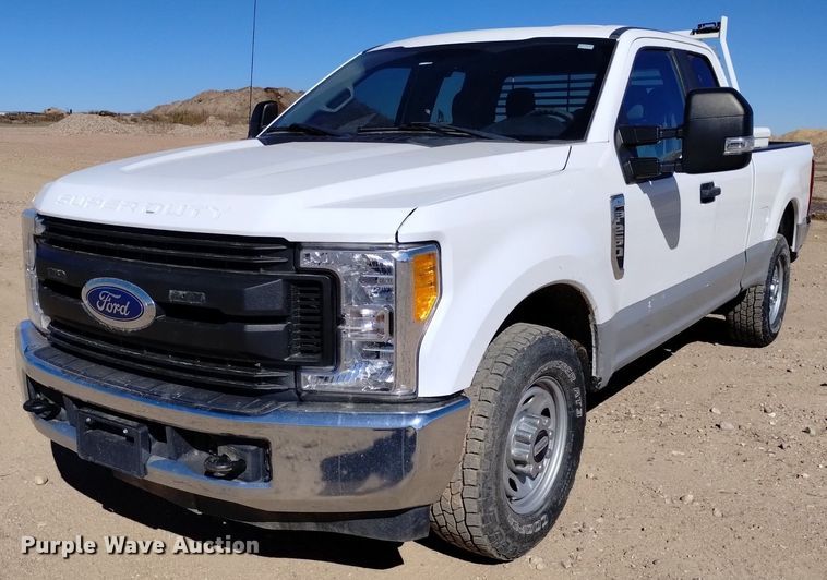 image for item DK8857 2017 Ford F250 Super Duty XL  SuperCab pickup truck
