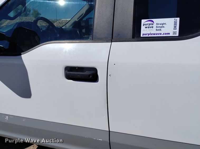 image for item DK8857 2017 Ford F250 Super Duty XL  SuperCab pickup truck