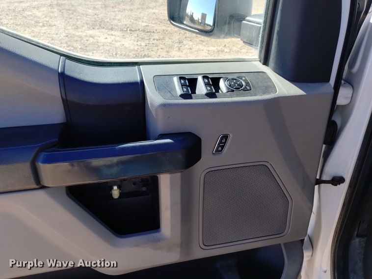 image for item DK8857 2017 Ford F250 Super Duty XL  SuperCab pickup truck