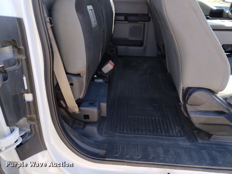 image for item DK8857 2017 Ford F250 Super Duty XL  SuperCab pickup truck