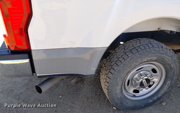 image for item DK8857 2017 Ford F250 Super Duty XL  SuperCab pickup truck