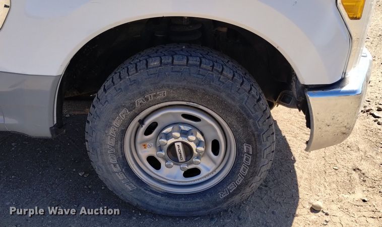 image for item DK8857 2017 Ford F250 Super Duty XL  SuperCab pickup truck