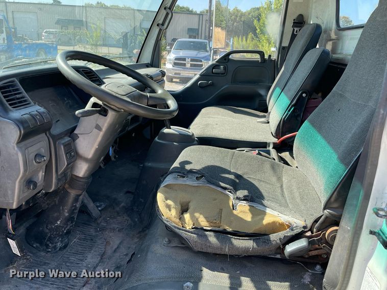 image for item DM0374 2002 Isuzu NPR  flatbed truck