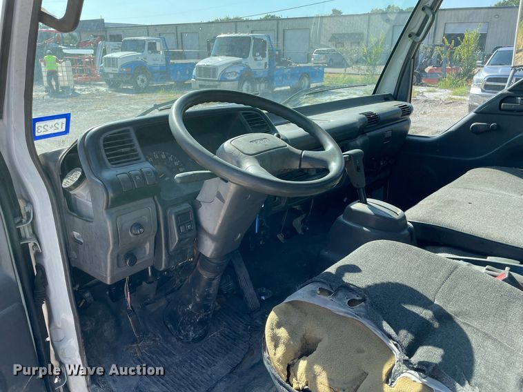 image for item DM0374 2002 Isuzu NPR  flatbed truck