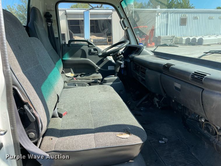 image for item DM0374 2002 Isuzu NPR  flatbed truck