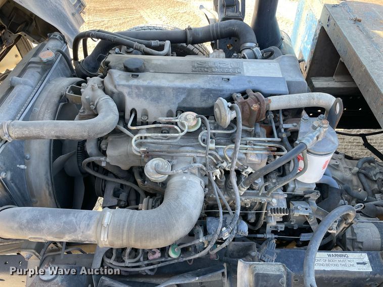 image for item DM0374 2002 Isuzu NPR  flatbed truck