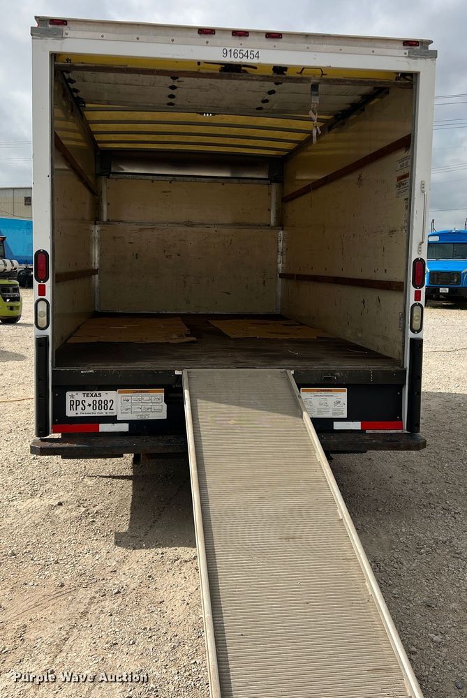 image for item DN3156 2012 Ford E350 Super Duty  box truck