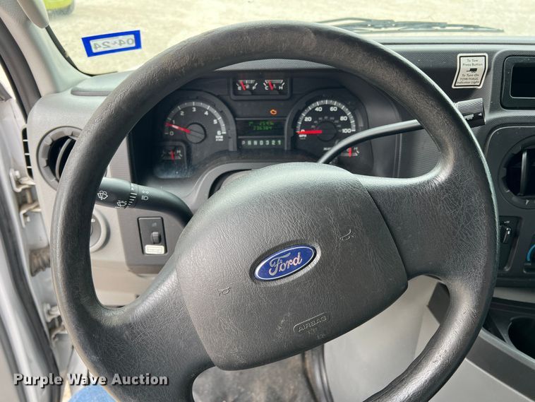 image for item DN3156 2012 Ford E350 Super Duty  box truck