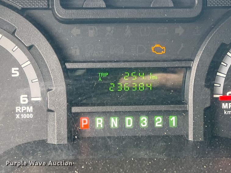 image for item DN3156 2012 Ford E350 Super Duty  box truck