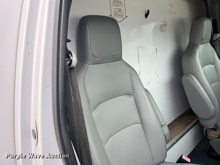 image for item DN3156 2012 Ford E350 Super Duty  box truck