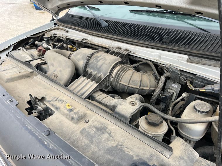 image for item DN3156 2012 Ford E350 Super Duty  box truck