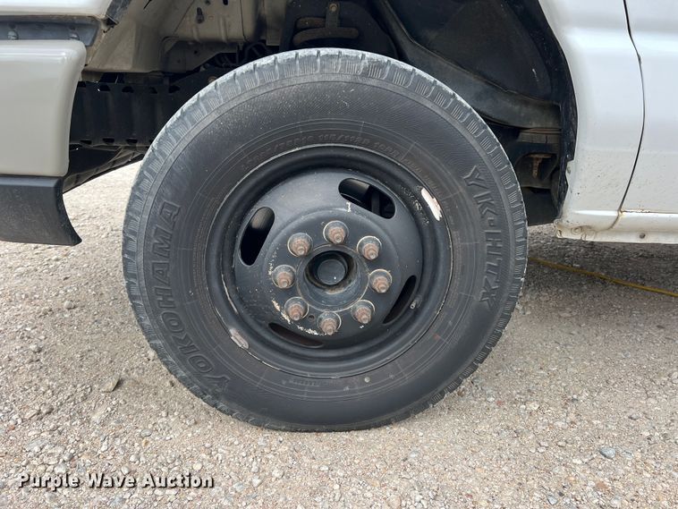 image for item DN3156 2012 Ford E350 Super Duty  box truck