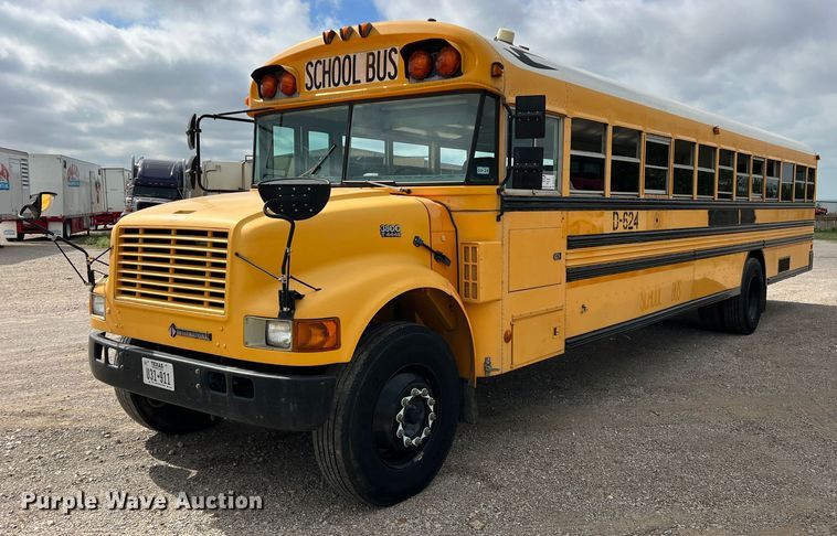 image for item DN3157 2002 International 3800  school bus