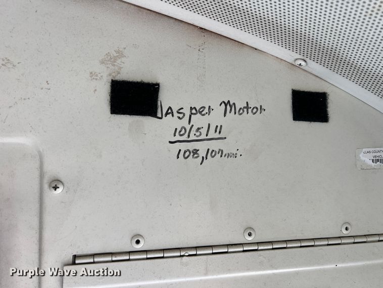 image for item DN3157 2002 International 3800  school bus