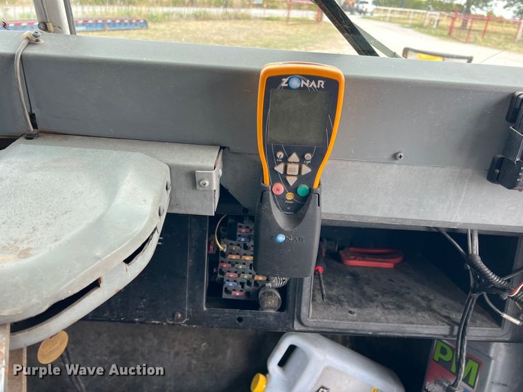 image for item DN3157 2002 International 3800  school bus