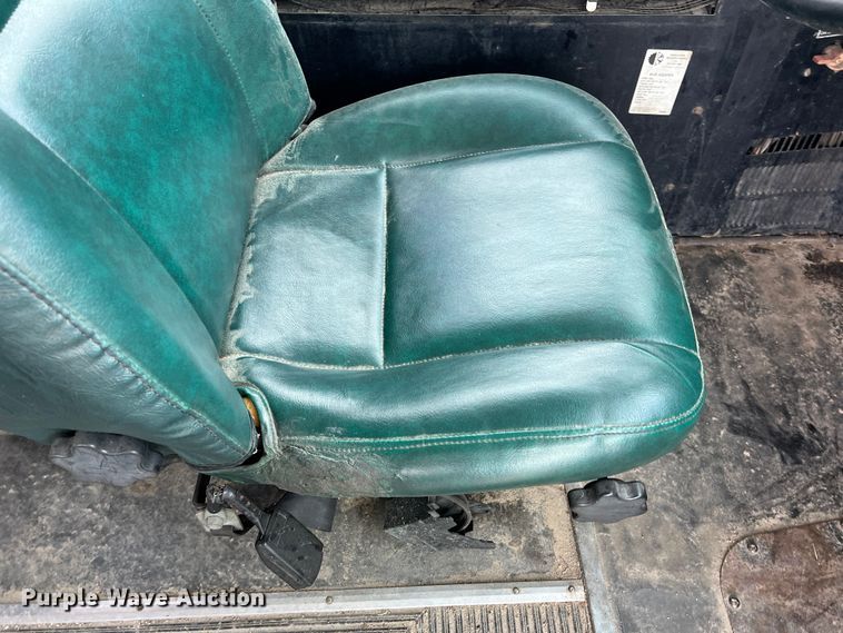 image for item DN3157 2002 International 3800  school bus