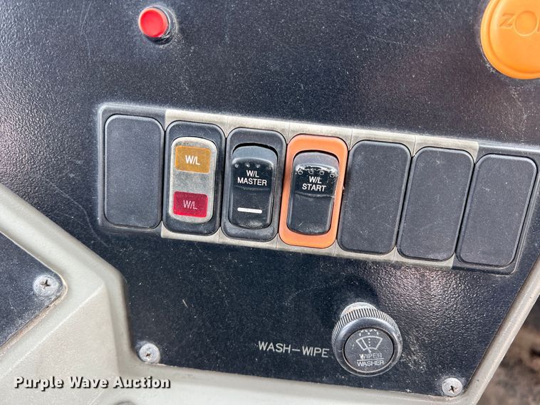 image for item DN3157 2002 International 3800  school bus