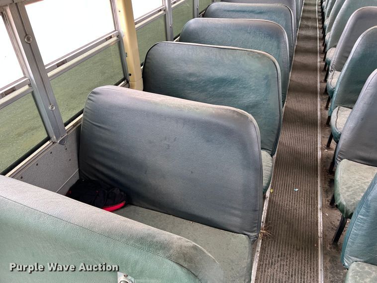 image for item DN3157 2002 International 3800  school bus