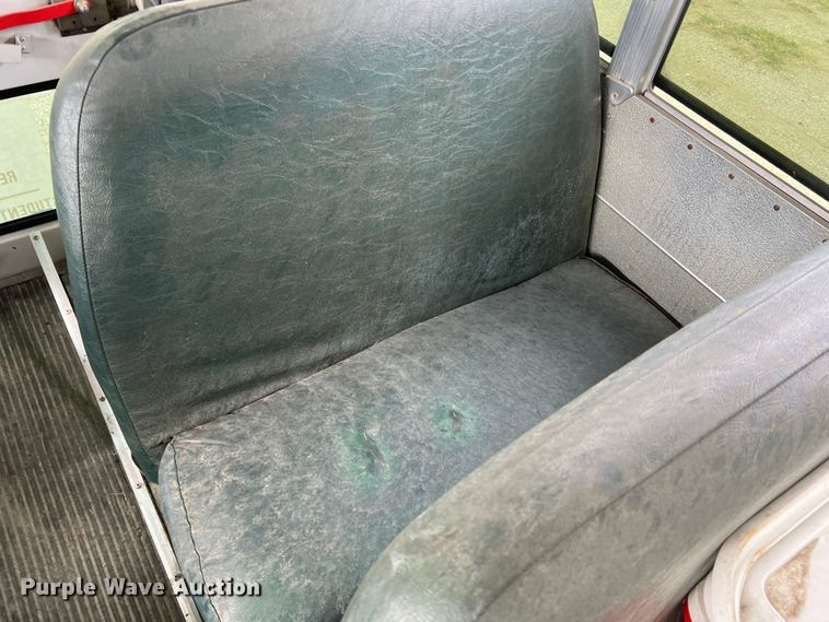 image for item DN3157 2002 International 3800  school bus