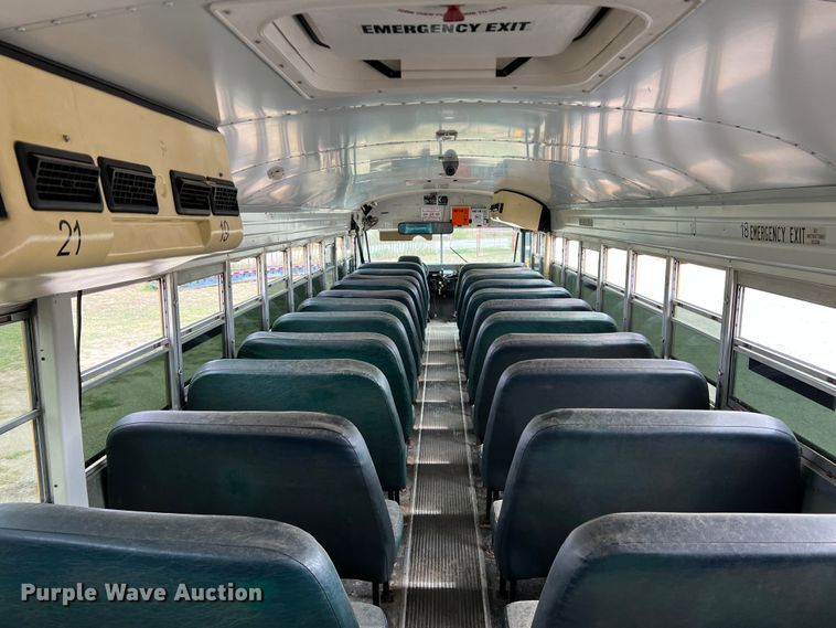 image for item DN3157 2002 International 3800  school bus