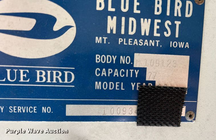 image for item DN3157 2002 International 3800  school bus