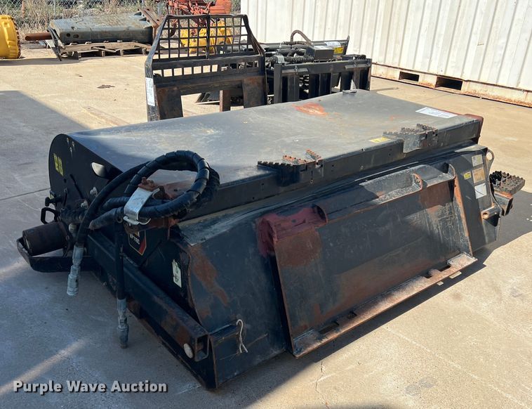 image for item DN3158 2014 Caterpillar BP118C  skid steer sweeper