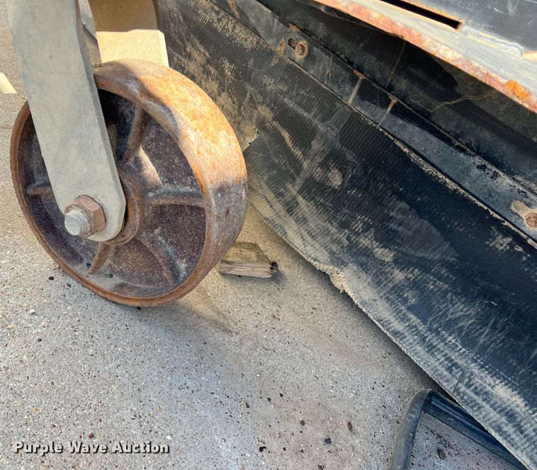 image for item DN3158 2014 Caterpillar BP118C  skid steer sweeper