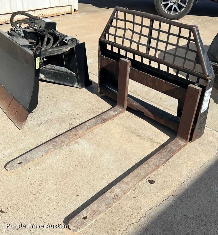 image for item DN3160 Skid steer forks