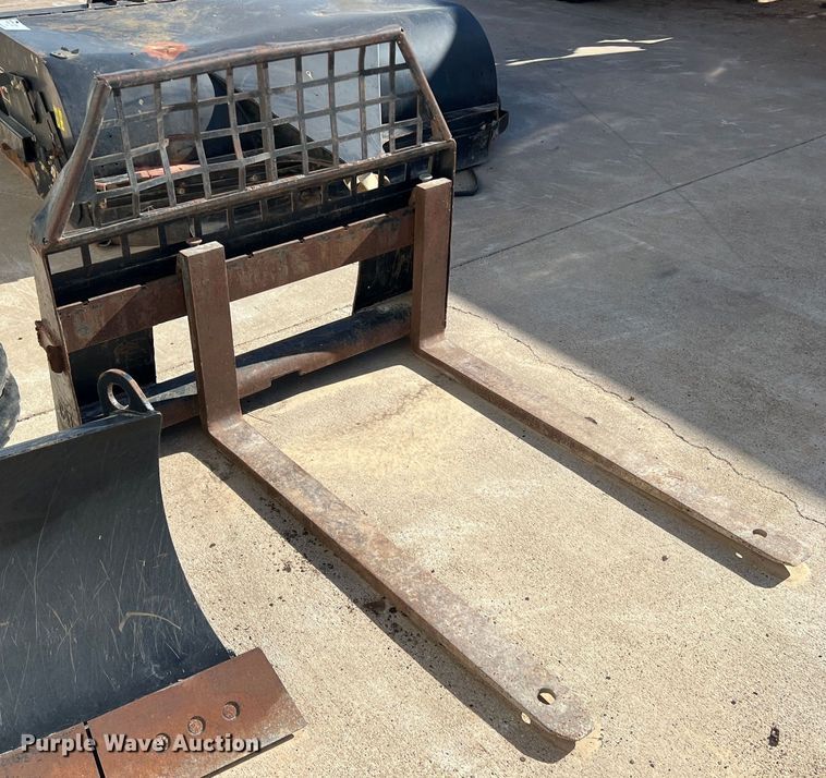 image for item DN3160 Skid steer forks